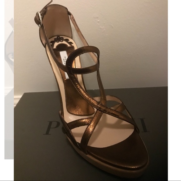 Heels - Picture 2 of 2